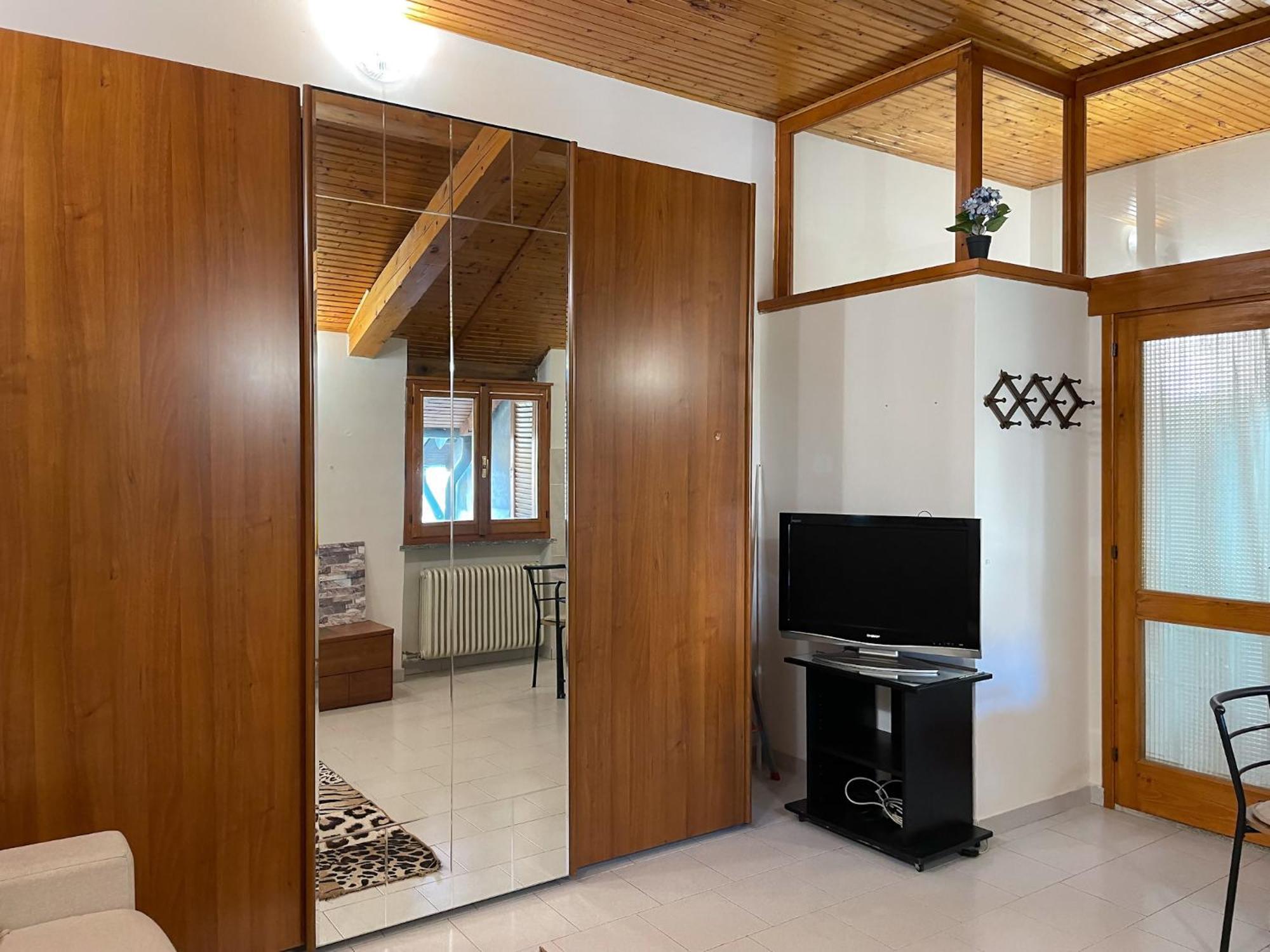 La Corte Dei Torri Loft On The Lake Oliveto Lario Ngoại thất bức ảnh