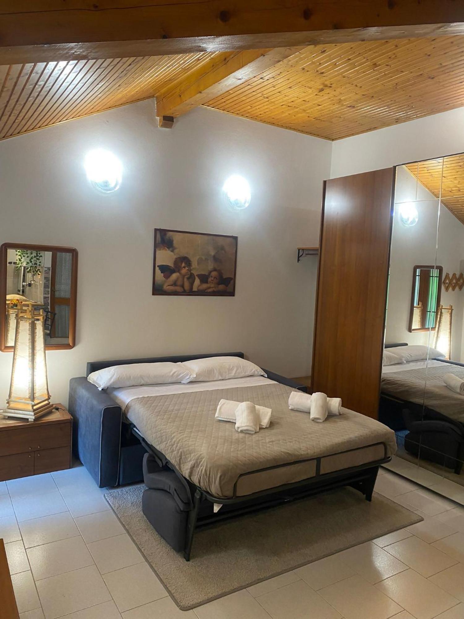 La Corte Dei Torri Loft On The Lake Oliveto Lario Ngoại thất bức ảnh
