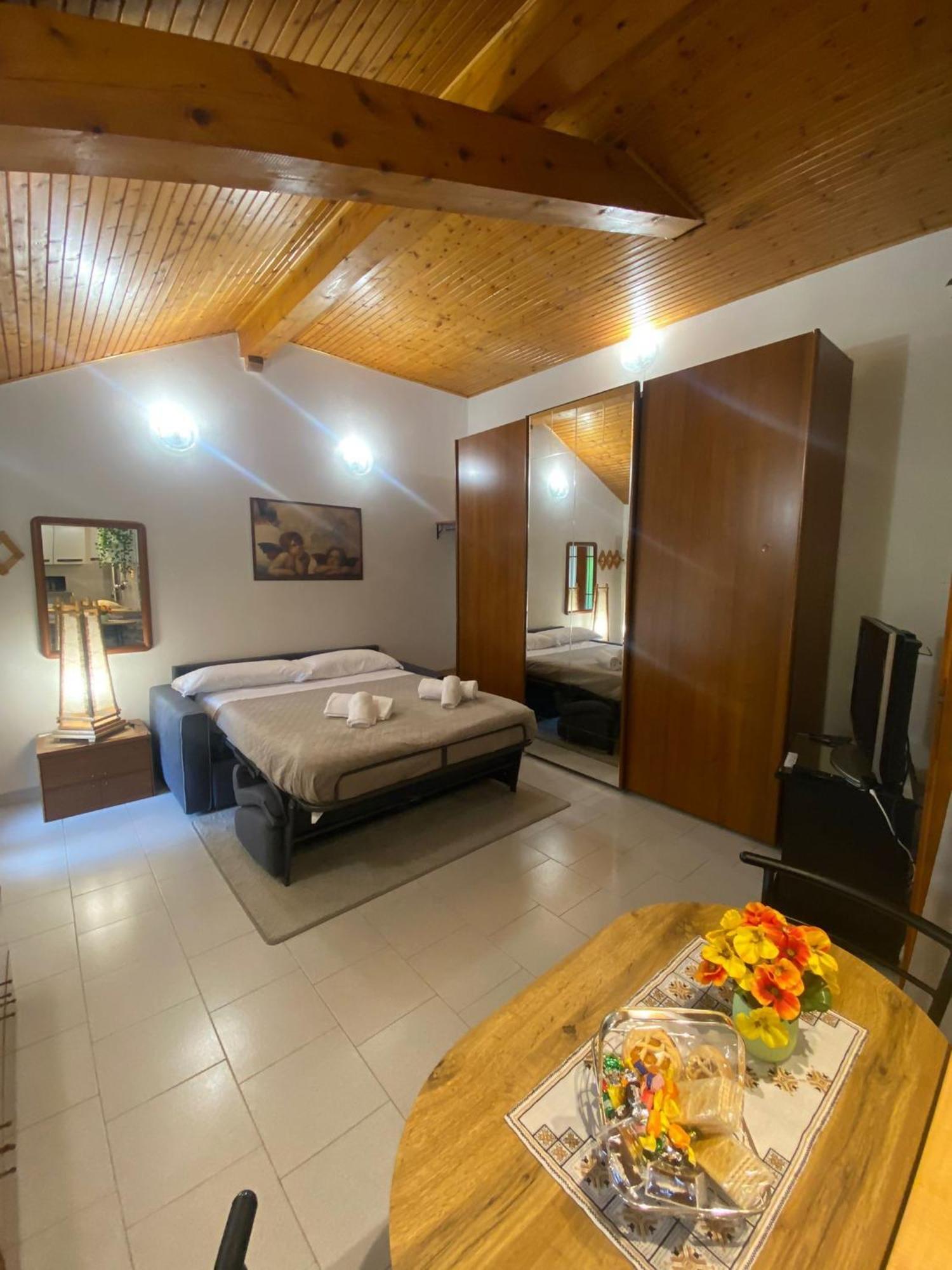 La Corte Dei Torri Loft On The Lake Oliveto Lario Ngoại thất bức ảnh